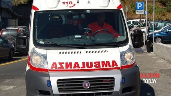 Ambulanze senza medici in Costiera: la denuncia del Comitato Civico Dragonea